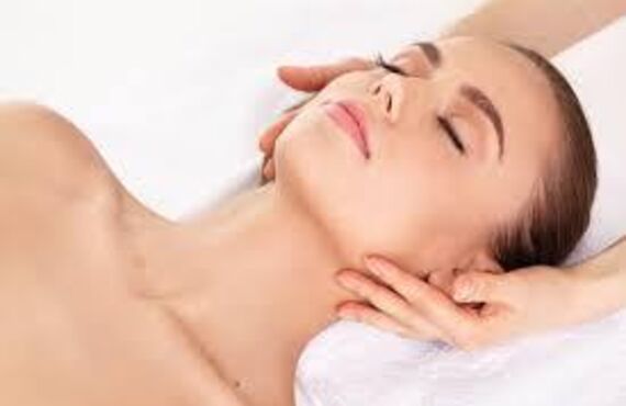 和歌山でBBLフェイシャルを受けれるエステサロンはキャメルです！！